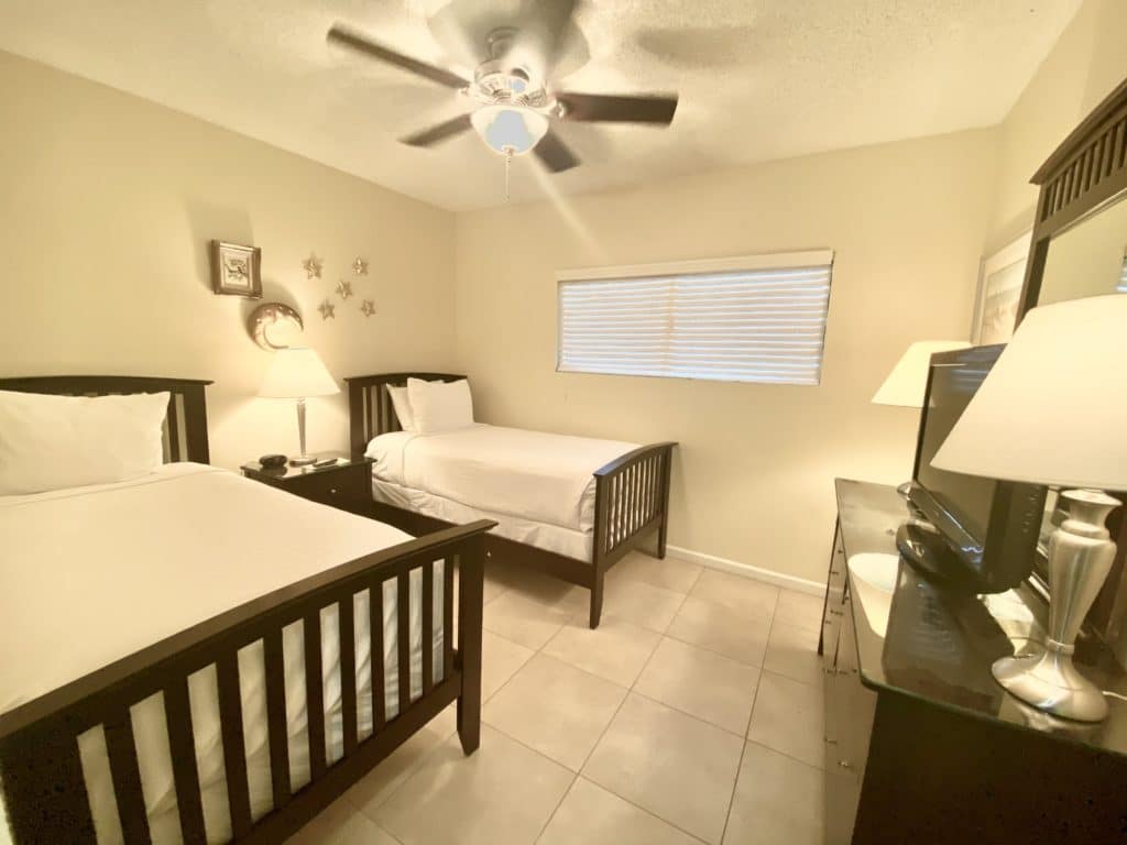 503 bedroom 2 2